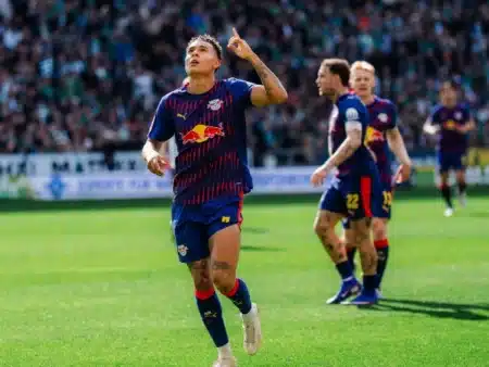 Adduktorenverletzung: Castello Lukeba fällt RB Leipzig länger aus