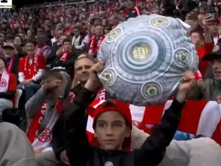 Von Rückstand zu Titel-Party: So feierte Bayern die frühe Meisterschale